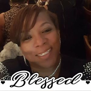 Meet your Posher, Carla